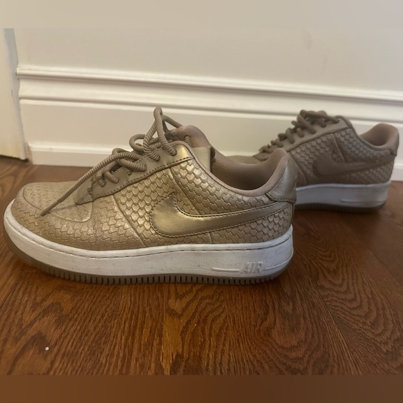 Nike Air Force 1 - Picture 1 of 4